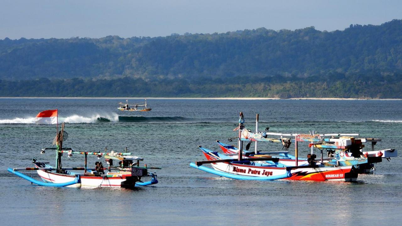 Jawa Jiwa G-Land Resort Dadapan Luaran gambar